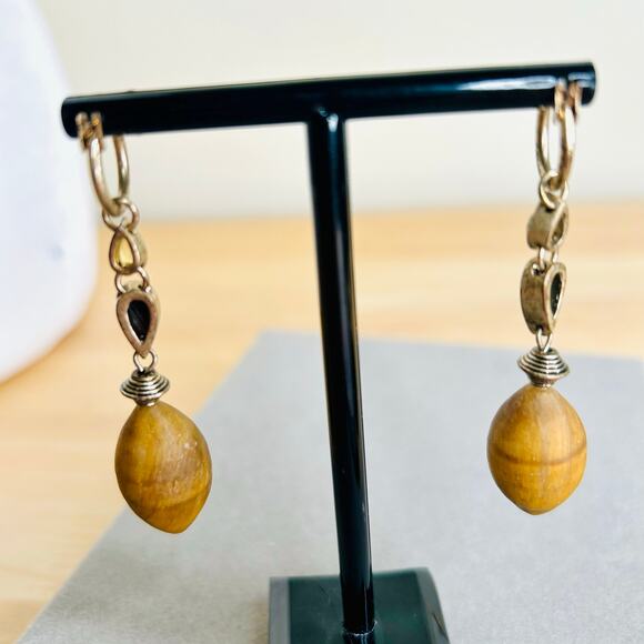 Tigers Eye Stone Mother of Pearl Gold Tone Dangle Earrings Vintage - Picture 3 of 3